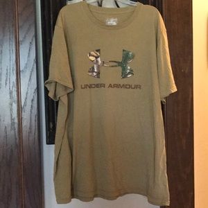 Khakis under armor tee 3XL